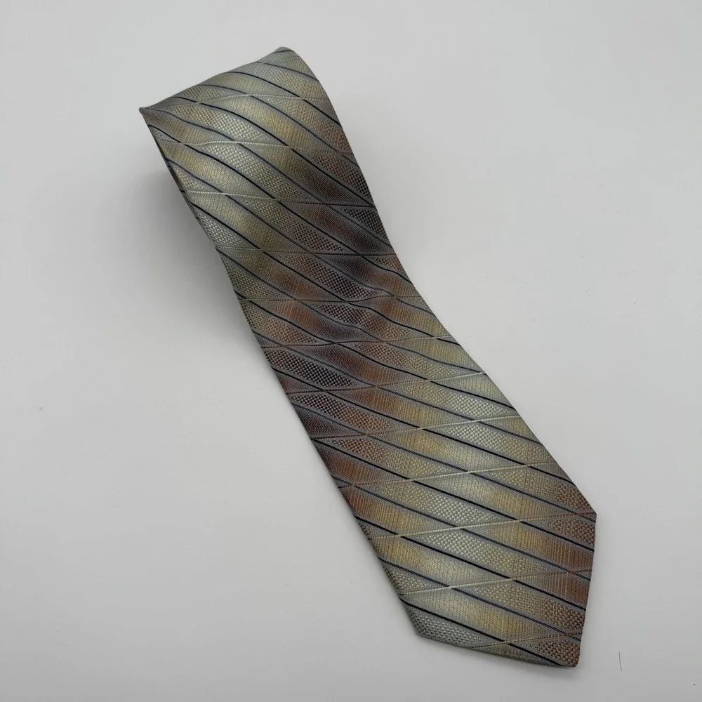 Roberto Villini Necktie Mens‎ 59x3.75 Gold Bronze Silver Silk Geometric Couture